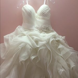 Justin Alexander Wedding Dress